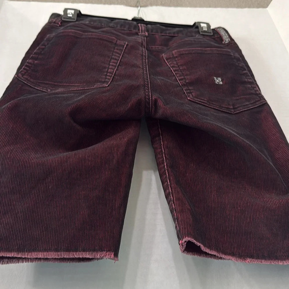 Erik Ellington Krew Short in Maroon Velvety Corduroy Knee Length Size 28 - Picture 10 of 11